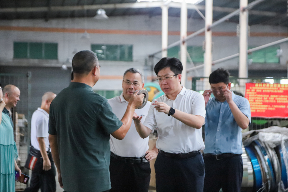 太原市商用厨具制造商为何选择国家强制3c认证商用炊具设备源头厂家合作？