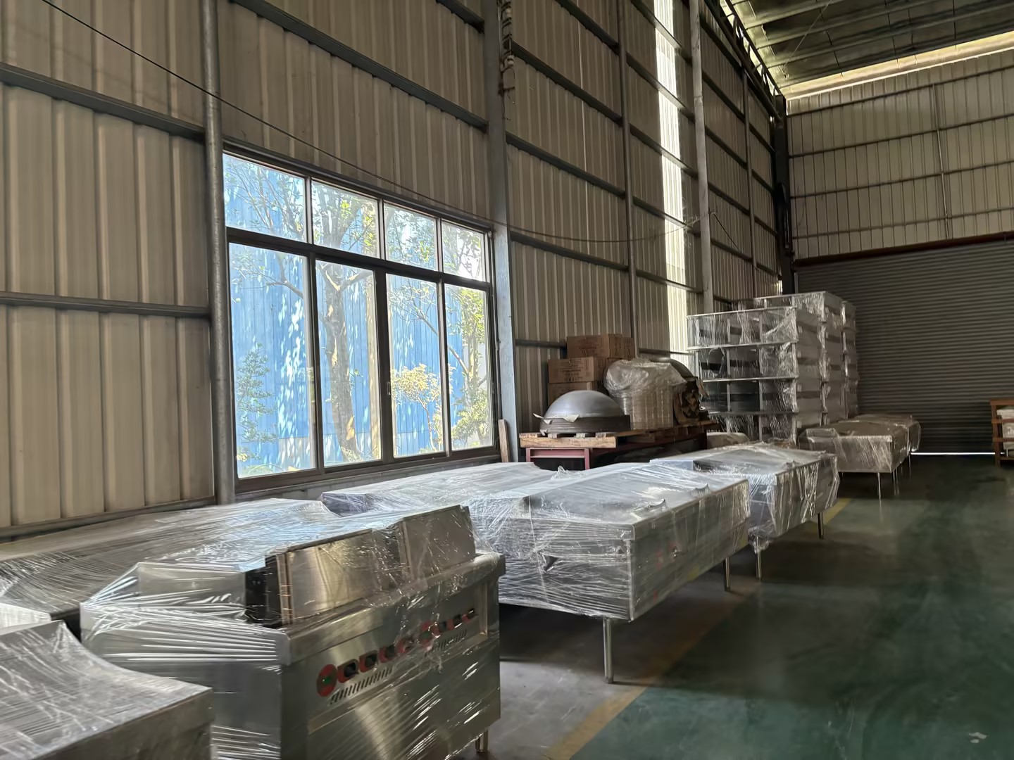 佛山市商用厨房工程商如何选择最新3C标准商用炉具源头厂？