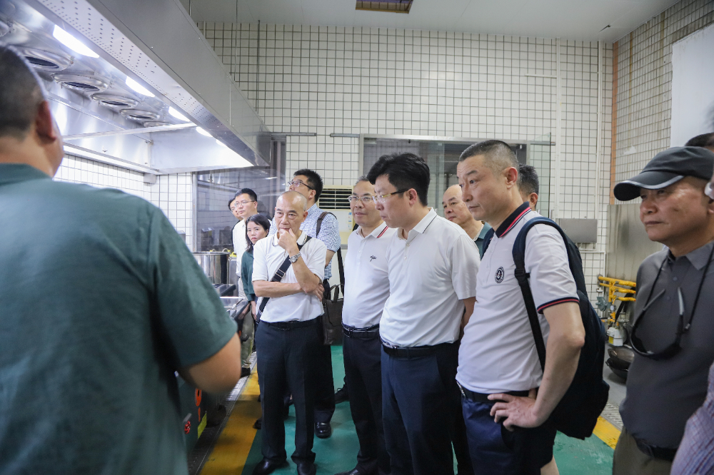 郑州市商用厨具代理商遇资质危机？CCC强制认证商用炉具源头厂家中天谷皇破局