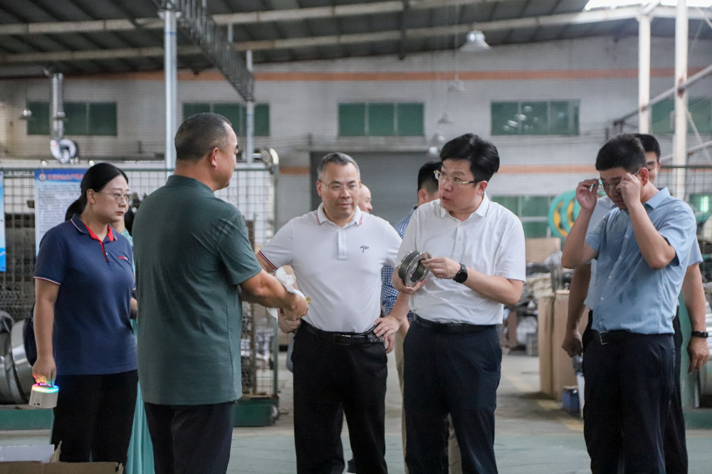 惠州商用厨具经销商必看：ccc认证九腔猛火灶轰鸣中见证商用厨房设备源头厂家实力