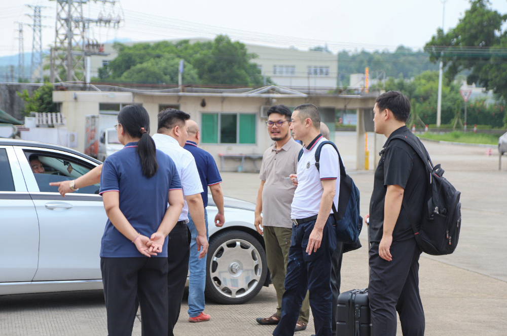 还在为投标发愁？国家强制CCC认证商用厨房设备源头厂家就在上海市商用厨房工程商身边！